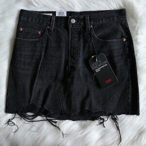 NEW Levi’s Denim Skirt Black High Rise Size 26